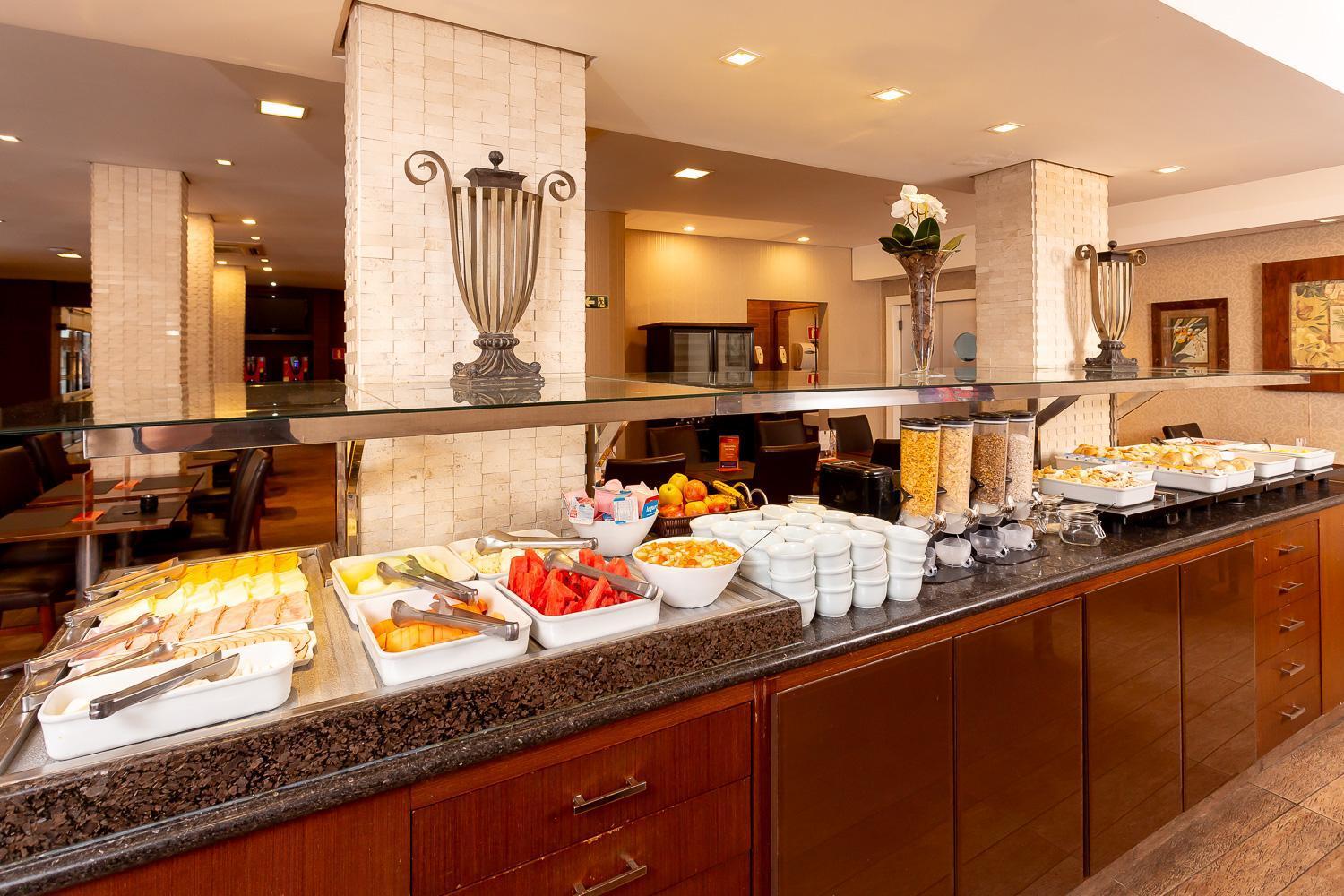 Roochelle Hotel By Nobile Curitiba Bagian luar foto