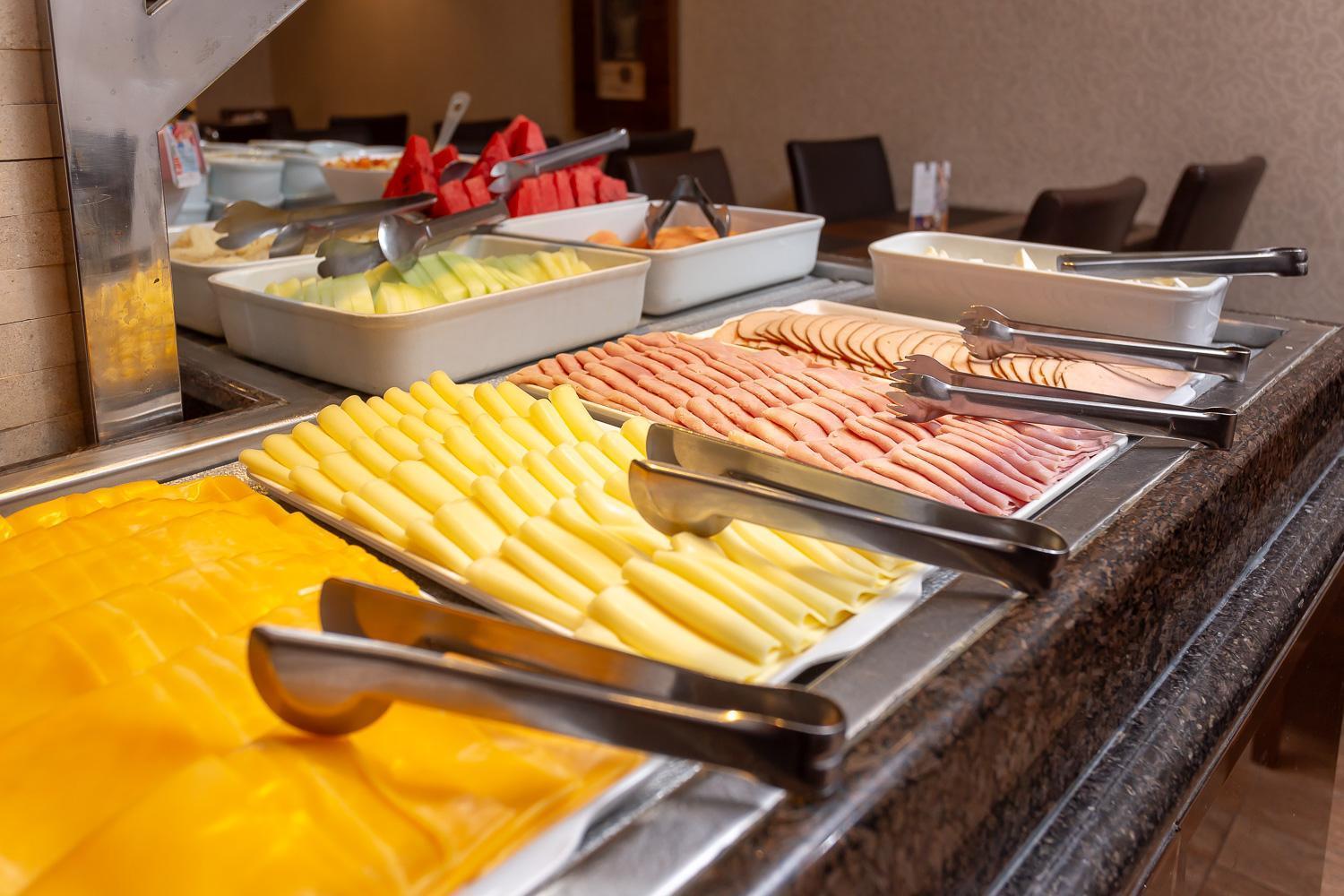 Roochelle Hotel By Nobile Curitiba Bagian luar foto